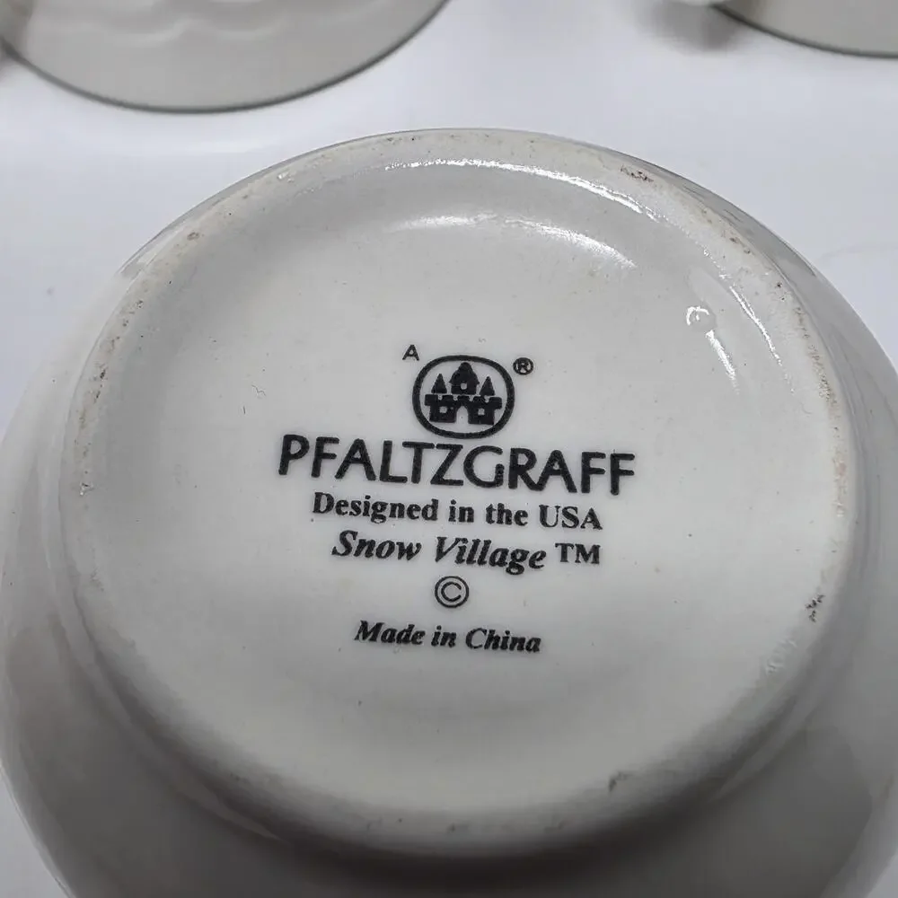 Pfaltzgraff Snow Village 12oz Adorable Coffee Mugs Original VTG 1994 nSet of 4